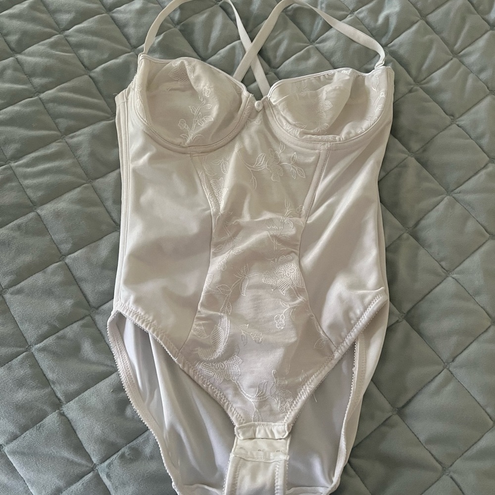 Vintage body suit. Padded 38B